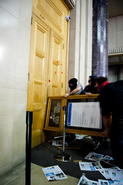 35-Rendez-vous_avec_le_Recteur_-_Bélier_au_Rectorat_-_12_avril_2012_-_Pascal_Dumont