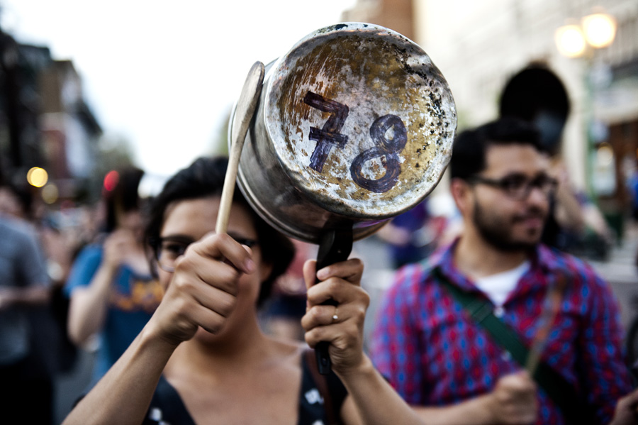 7-Loi_78_-_Manifestation_de_casseroles_à_Outremont_-_24_mai_2012_-_Pascal_Dumont